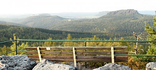 Elbsandsteingebirge südlich von Königstein, Blick vom Lampertsstein